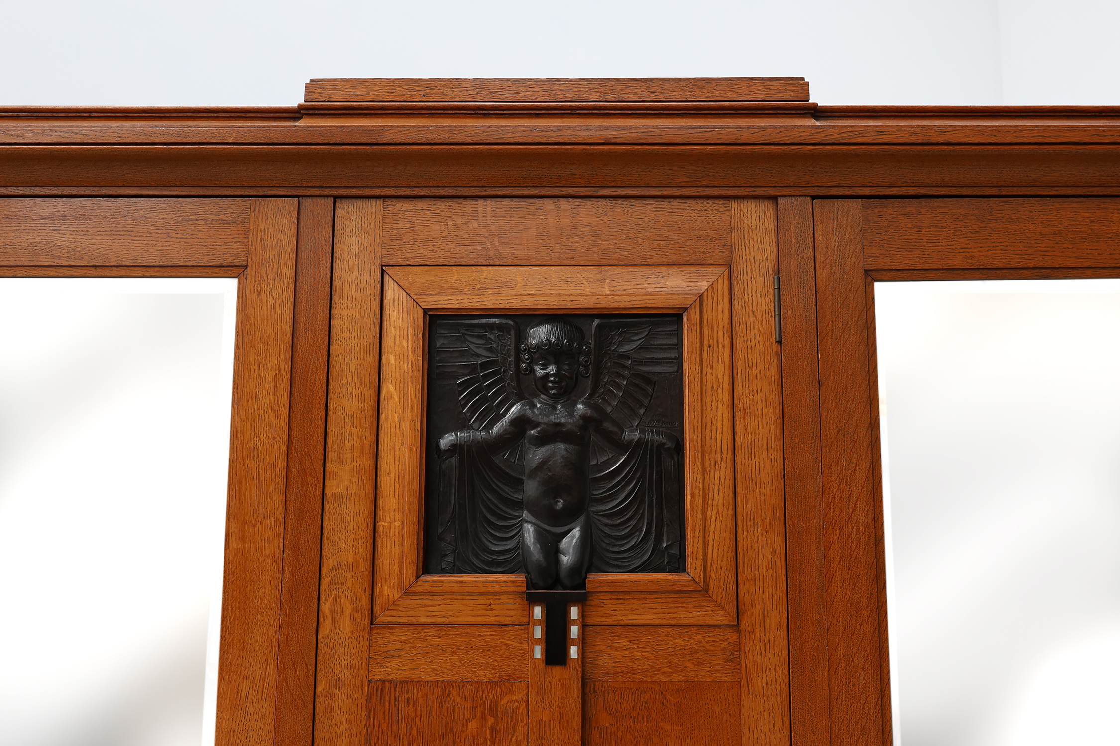 Art Nouveau wardrobe attr. to De Coene with artwork by Geo Verbanck, Belgium ca. 1905thumbnail
